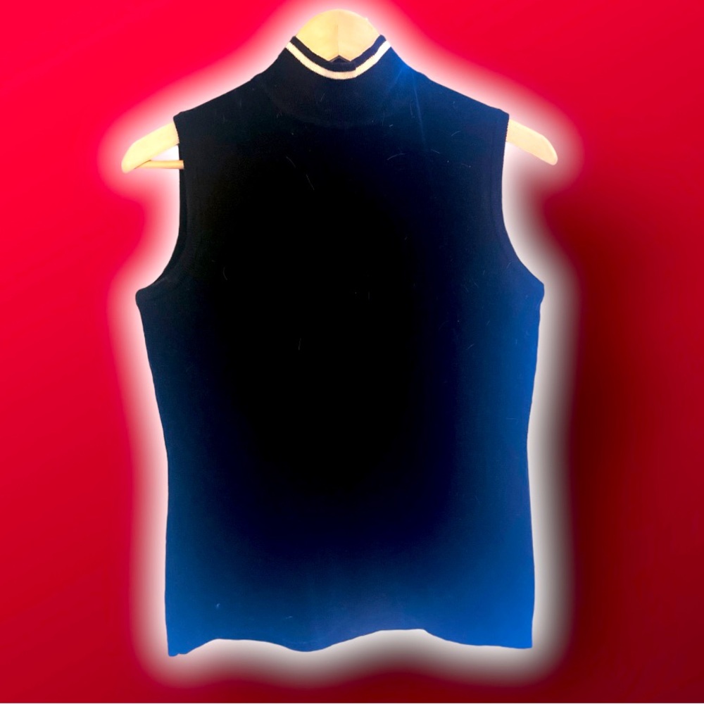 Ann Taylor NWOT 100% merino wool sleeveless mock turtleneck